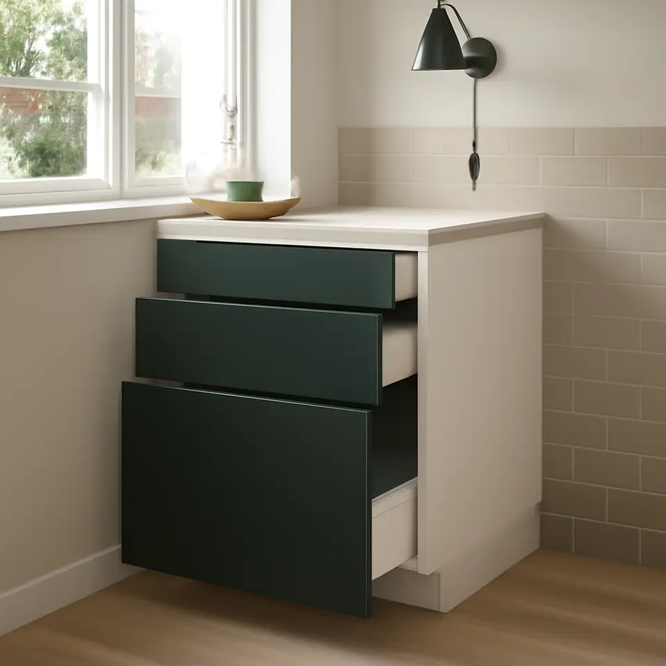 Møbelmontering METOD / MAXIMERA Uskab m udtræk arbejdsplds/3 skuf, hvid/Havstorp mørkegrøn, 60×60 cm | Billig & Hurtig i København