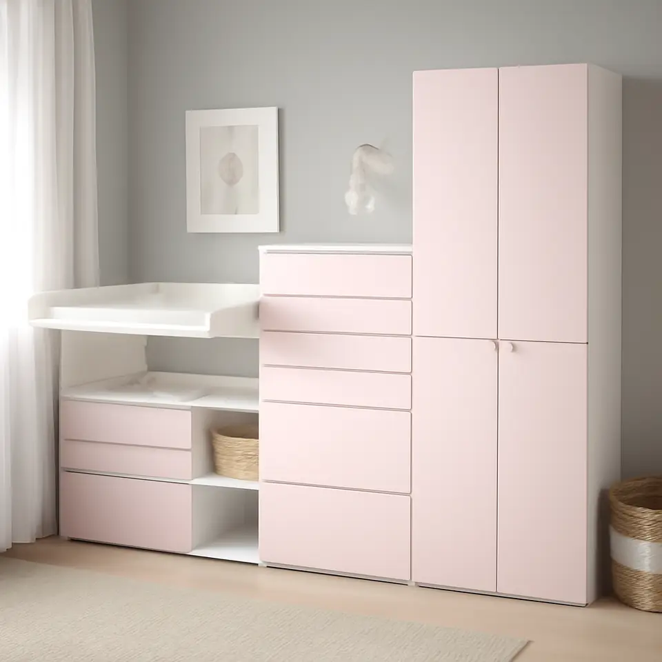 Møbelmontering SMÅSTAD / PLATSA Opbevaringskombination, hvid lyserød/med puslebord, 210x79x181 cm | Få et tilbud i dag